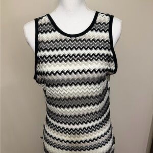 Miken Swim Chic Black and White Zigzag Women's Swim Coverup nwt